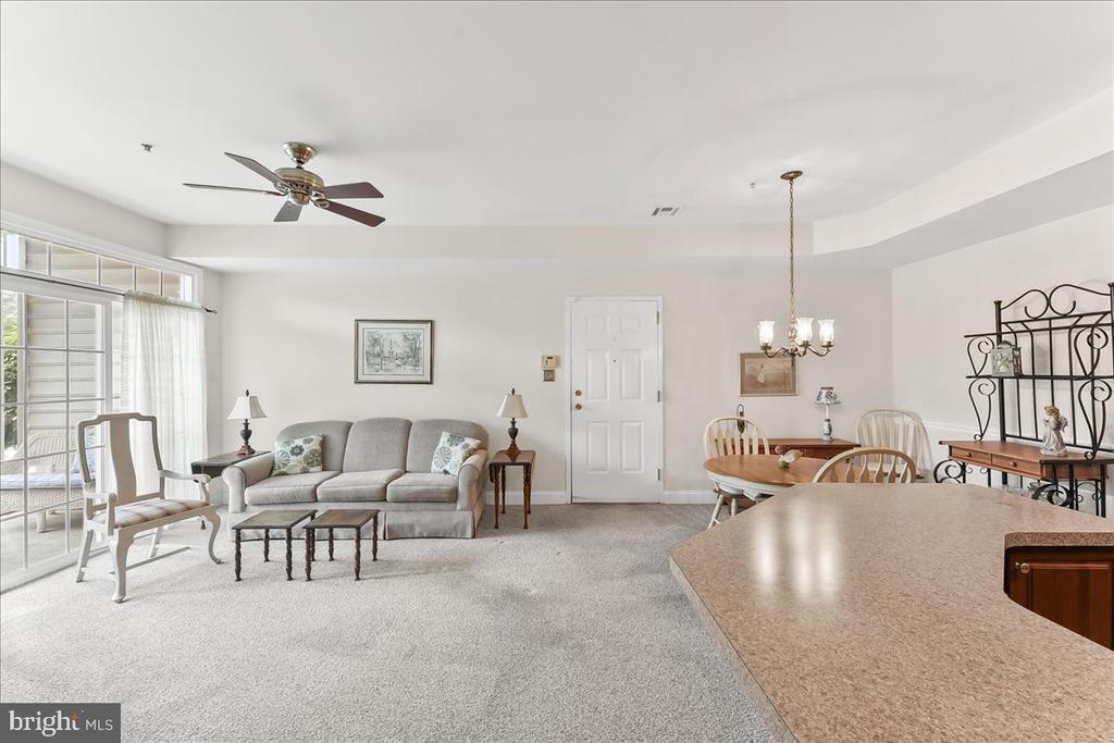 306 VICTORIA GARDENS DRIVE D
