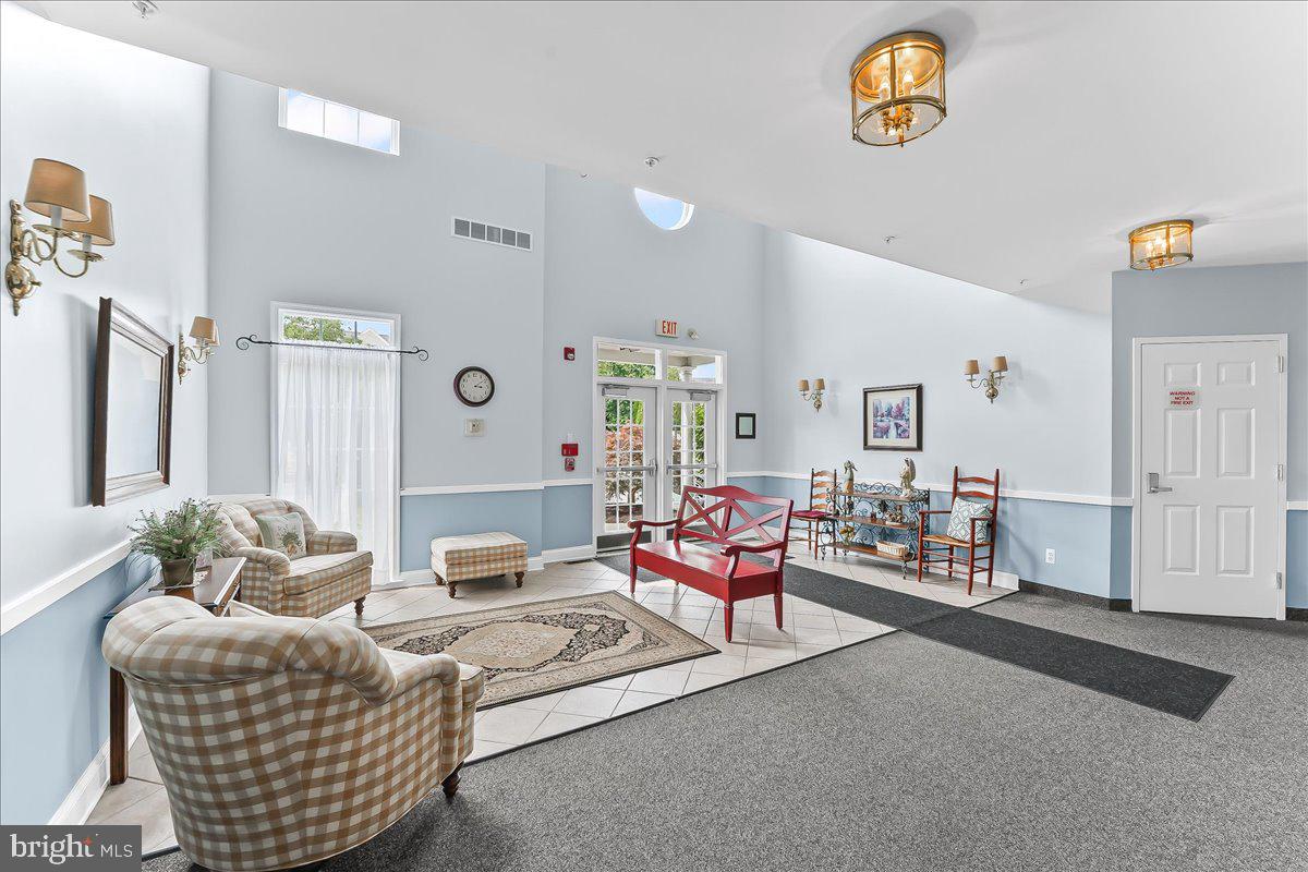 306 VICTORIA GARDENS DRIVE D