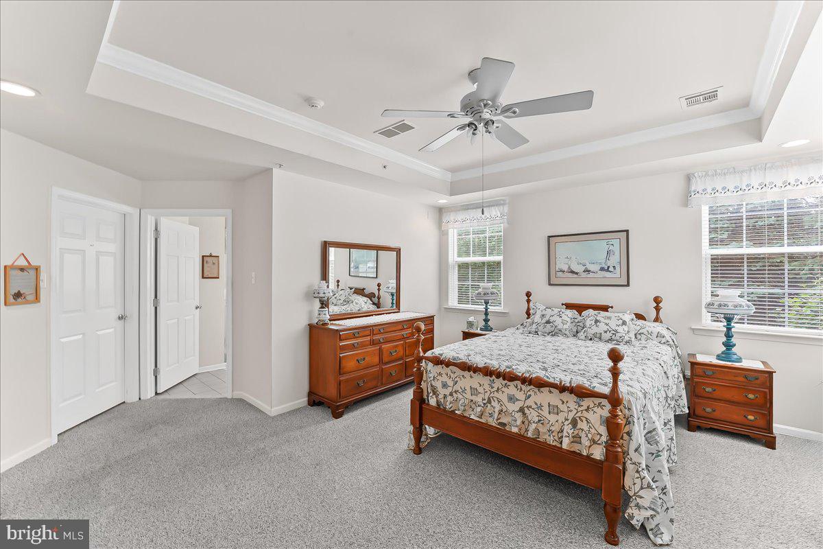 306 VICTORIA GARDENS DRIVE D