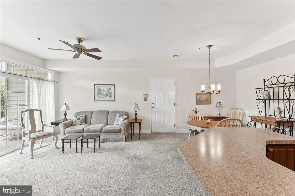 306 VICTORIA GARDENS DRIVE D