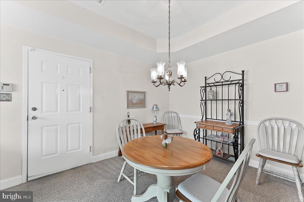 306 VICTORIA GARDENS DRIVE D