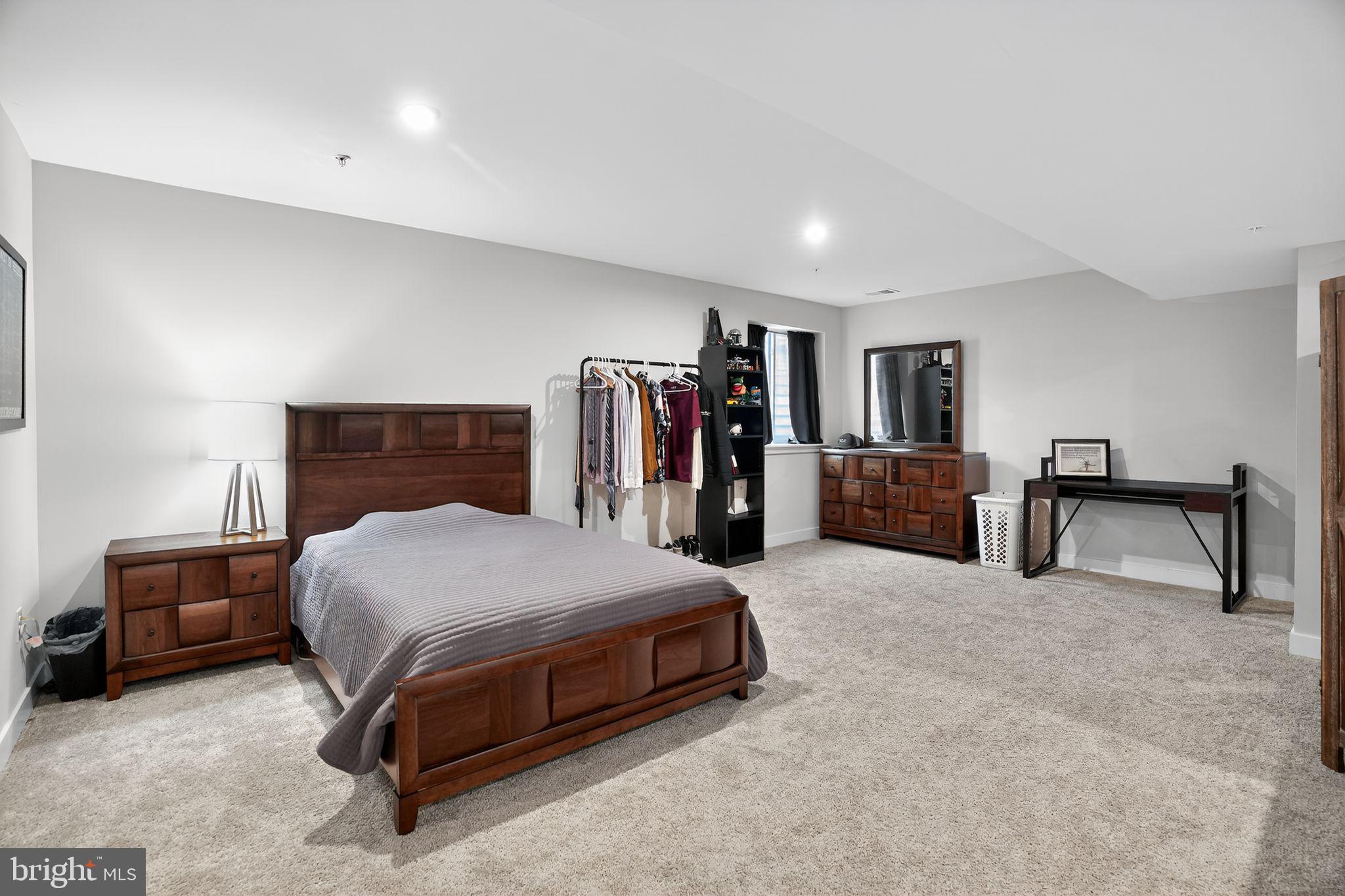 701 CASCADE WAY