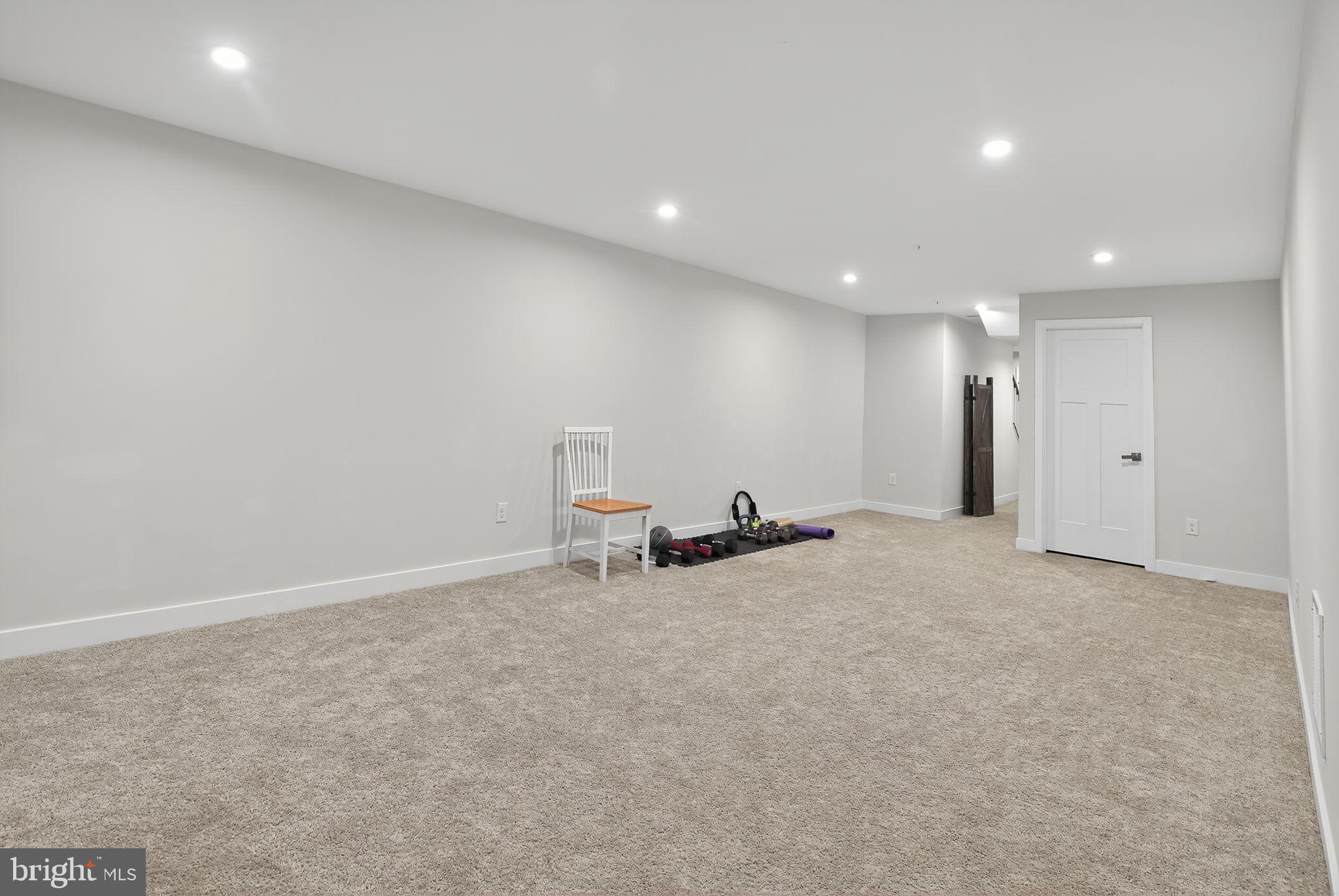 701 CASCADE WAY