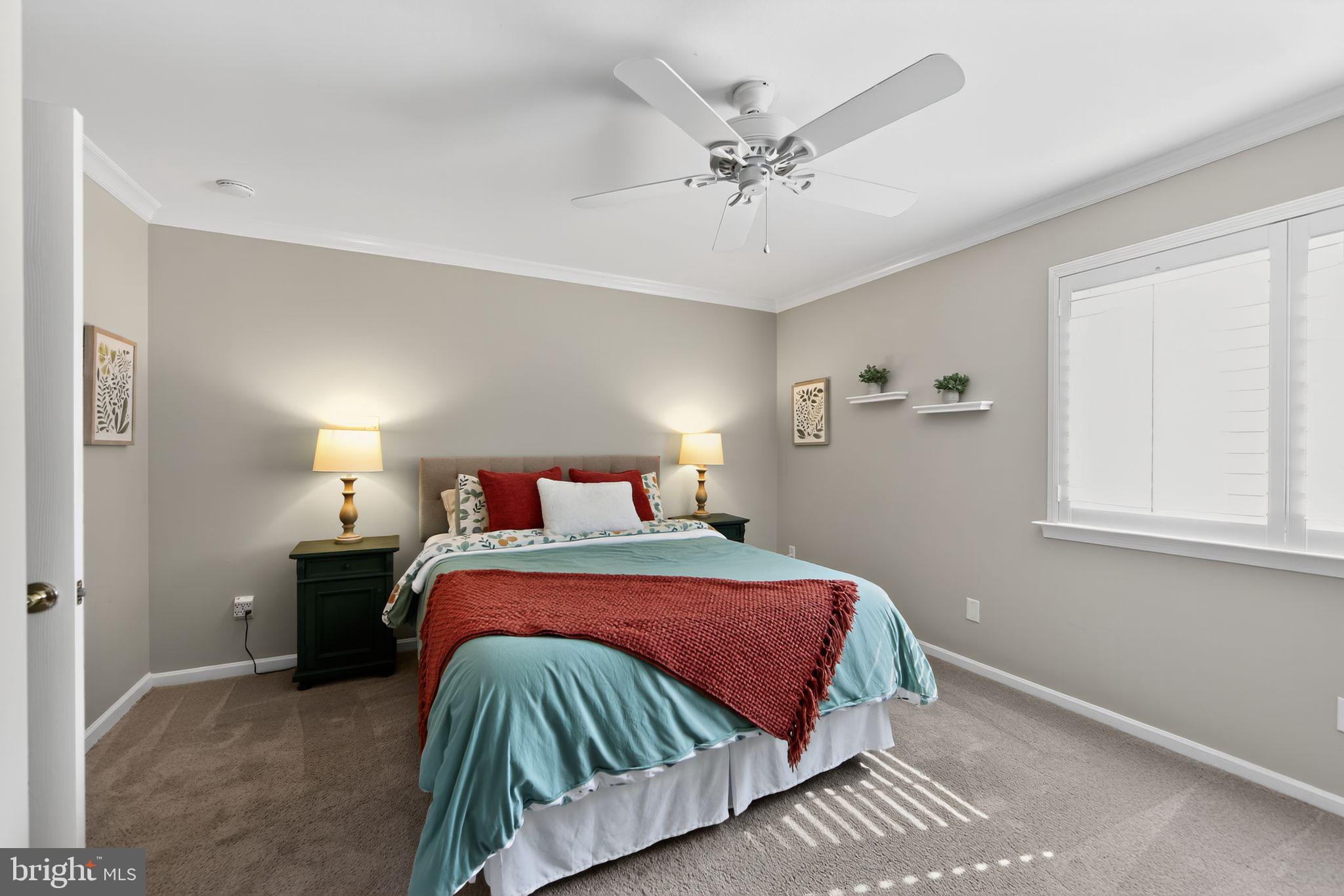 24 W JONATHAN COURT 24