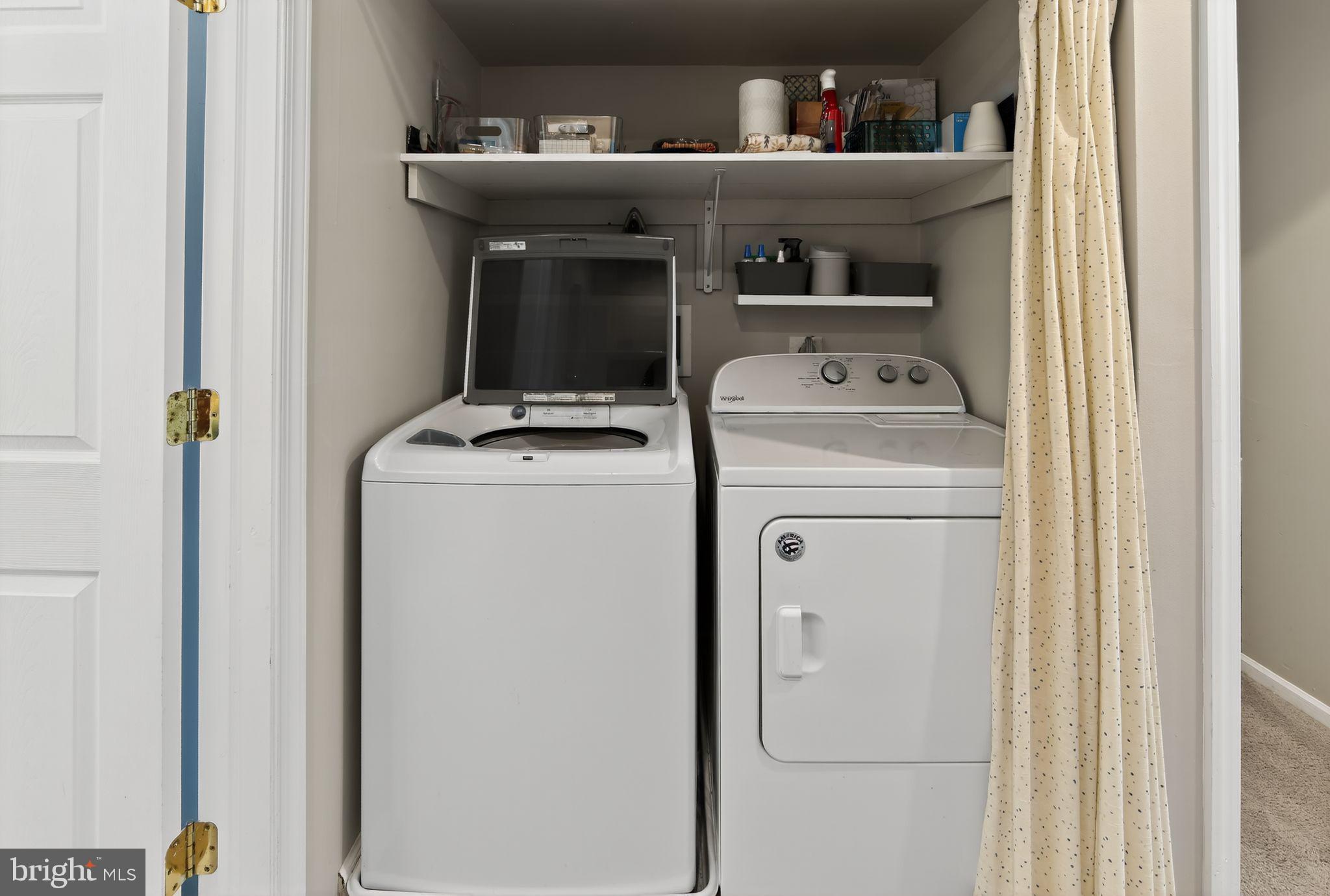 24 W JONATHAN COURT 24