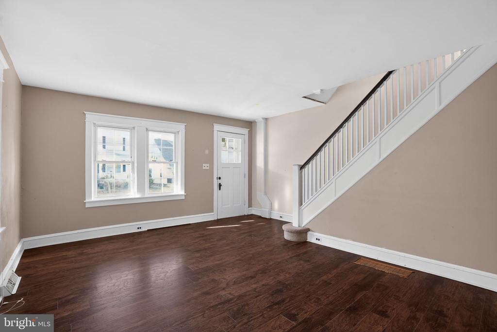 153 JACKSON AVENUE