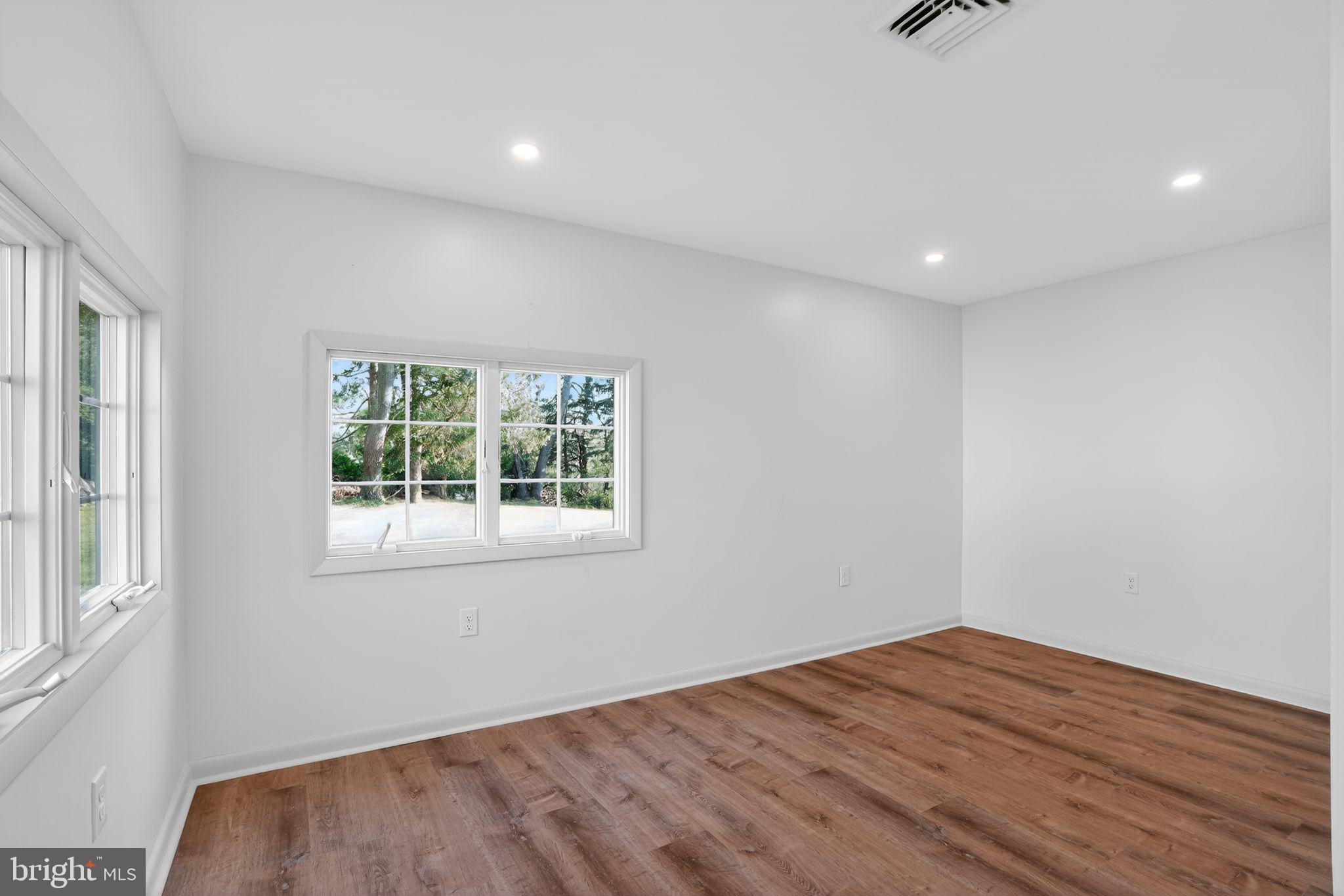 1217 PARKERVILLE ROAD