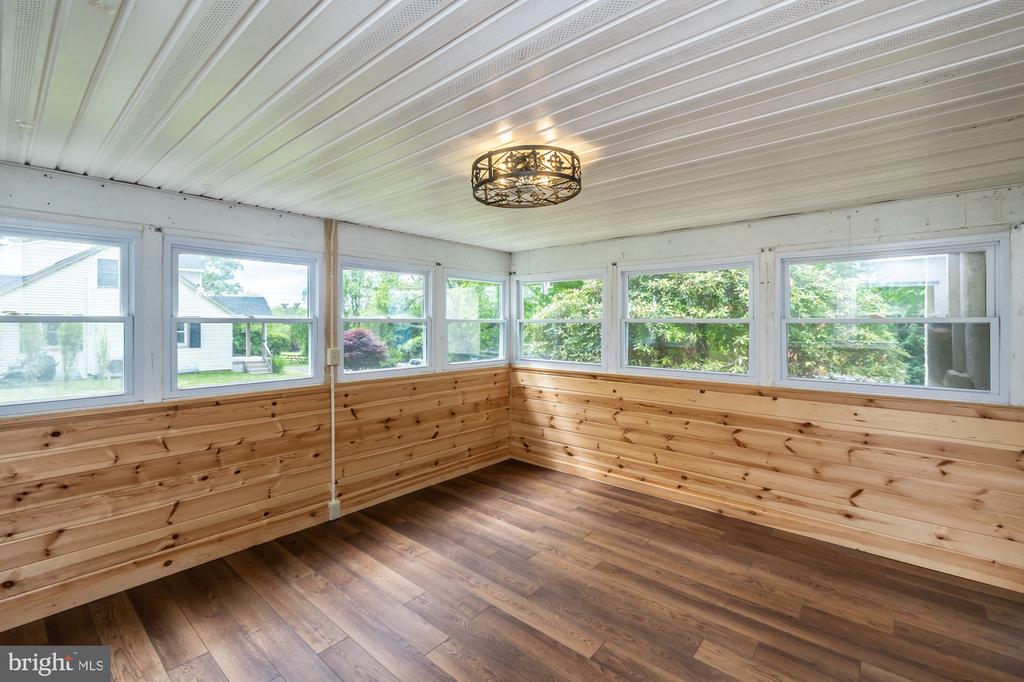 3650 BUNGALOW GLADE