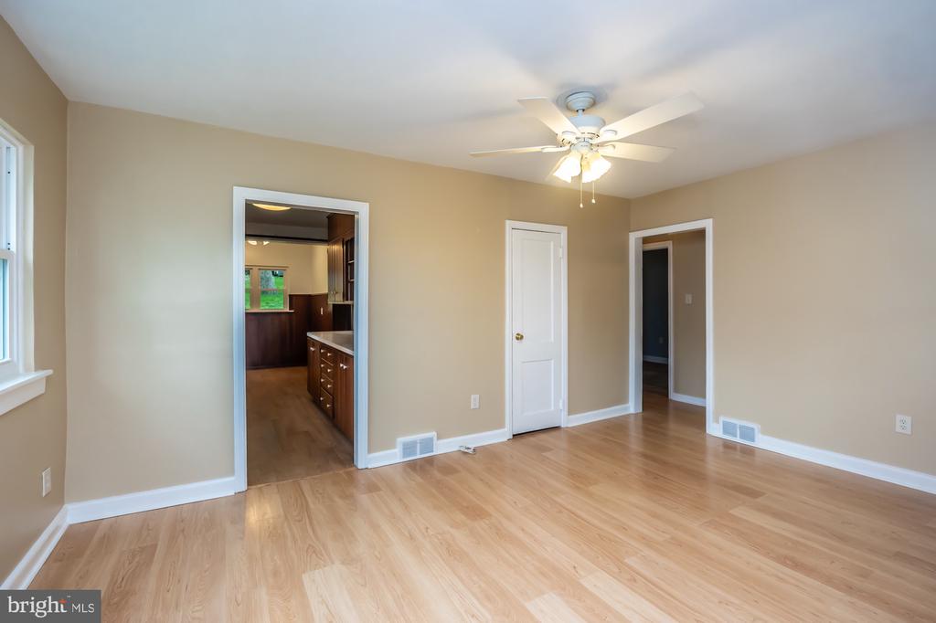 3650 BUNGALOW GLADE
