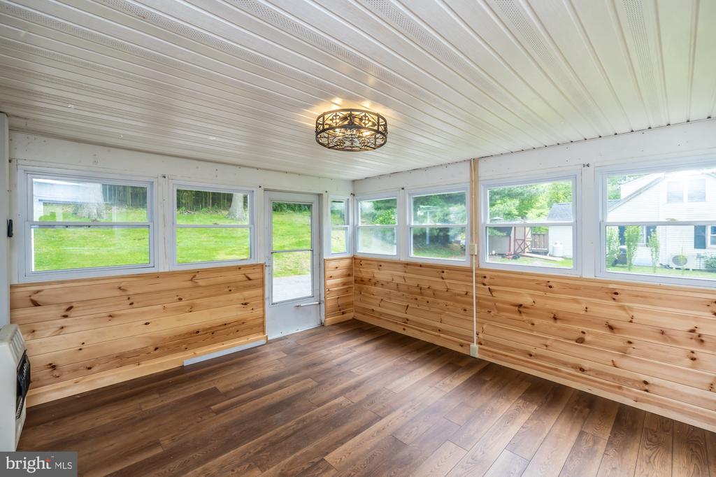3650 BUNGALOW GLADE