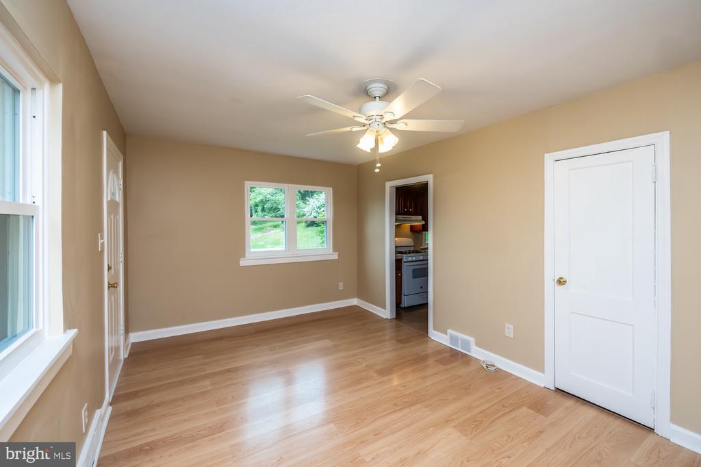 3650 BUNGALOW GLADE