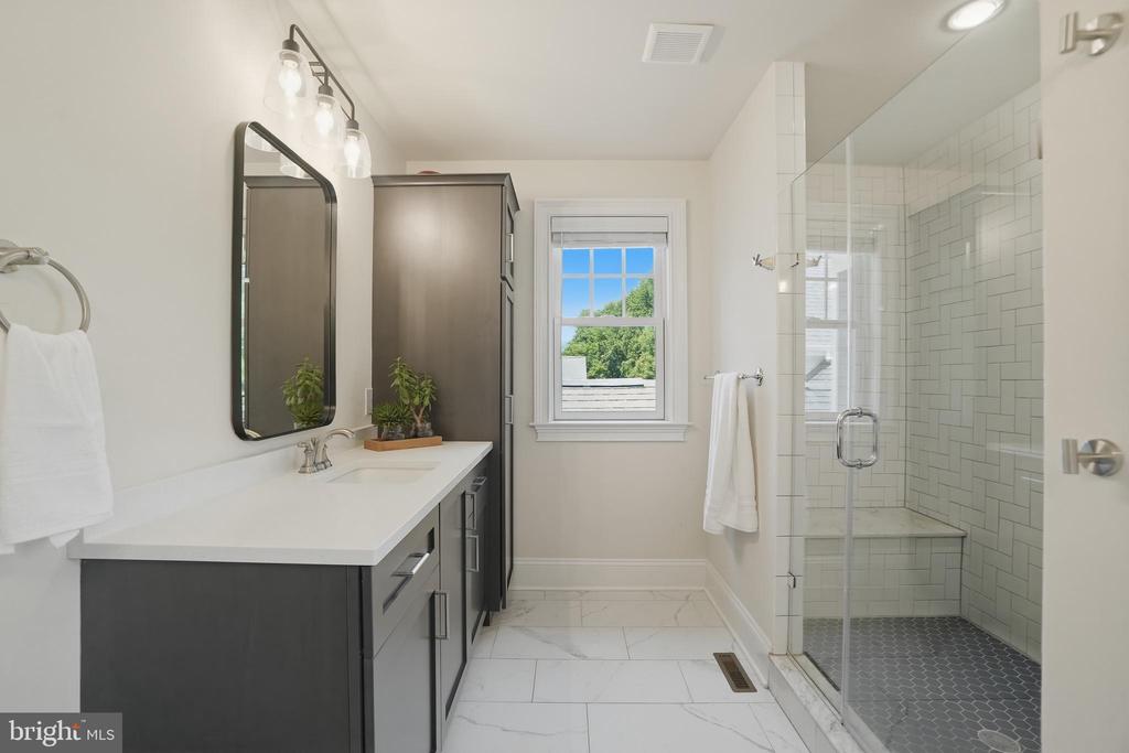223 DAYLESFORD COURT