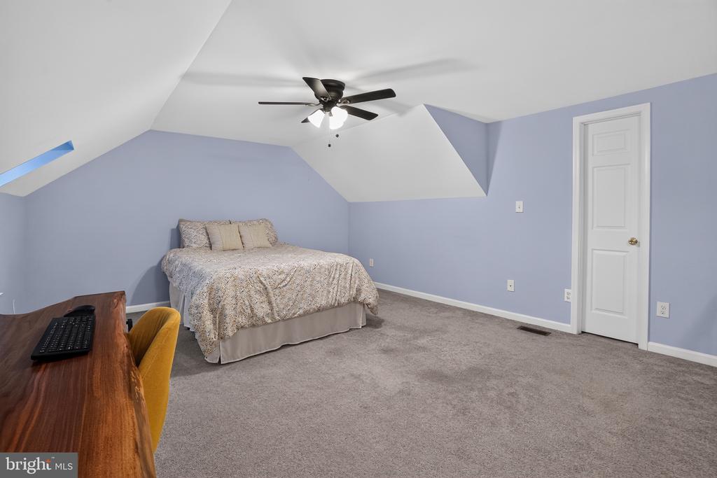 793 BRETTINGHAM COURT Unit: 704