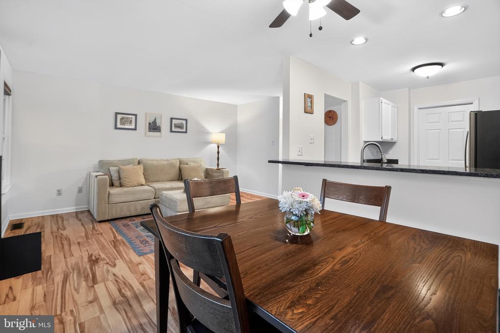 793 BRETTINGHAM COURT Unit: 704