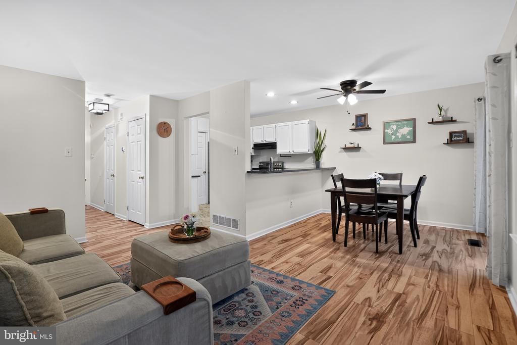793 BRETTINGHAM COURT Unit: 704