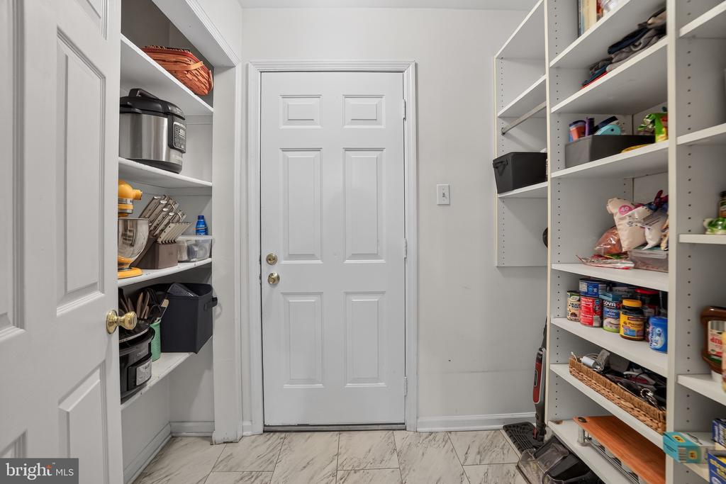 793 BRETTINGHAM COURT Unit: 704