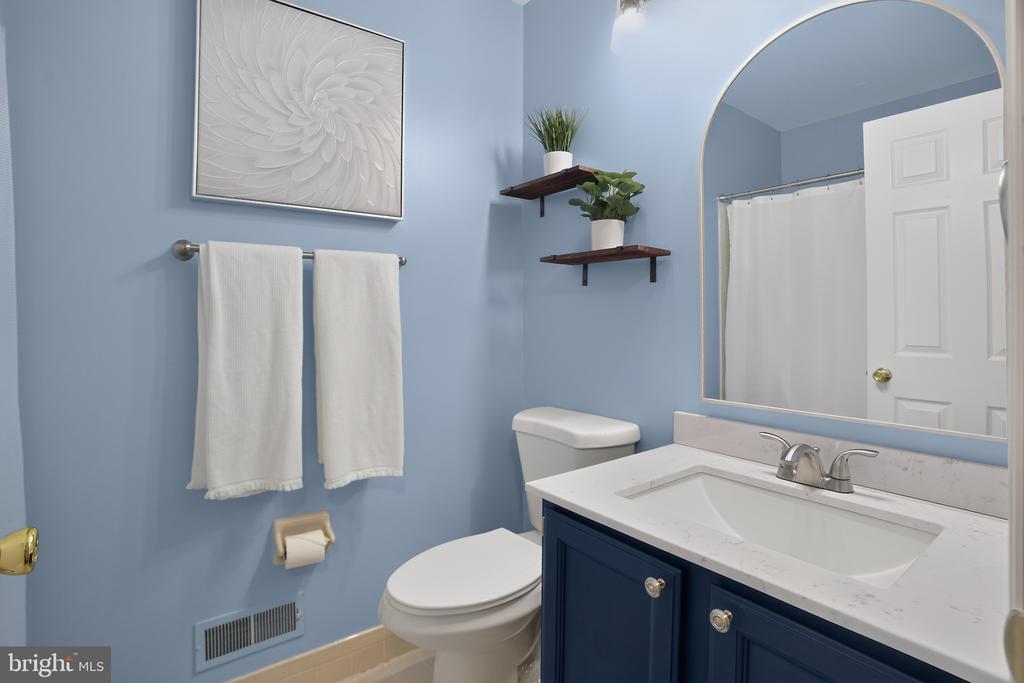 793 BRETTINGHAM COURT Unit: 704