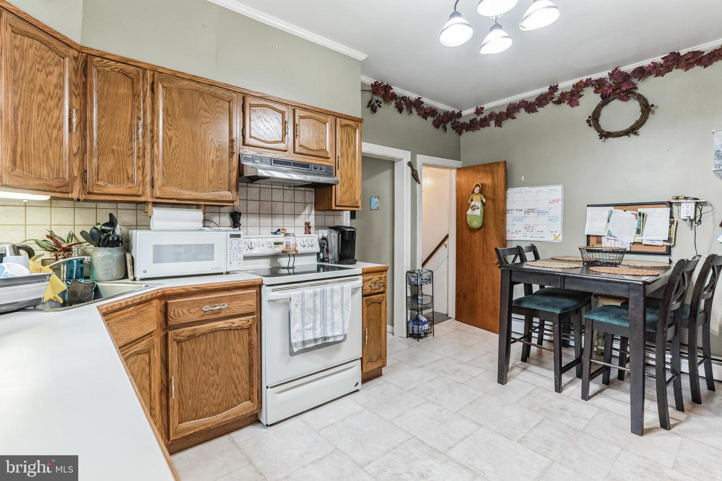 325 Brighton Ter