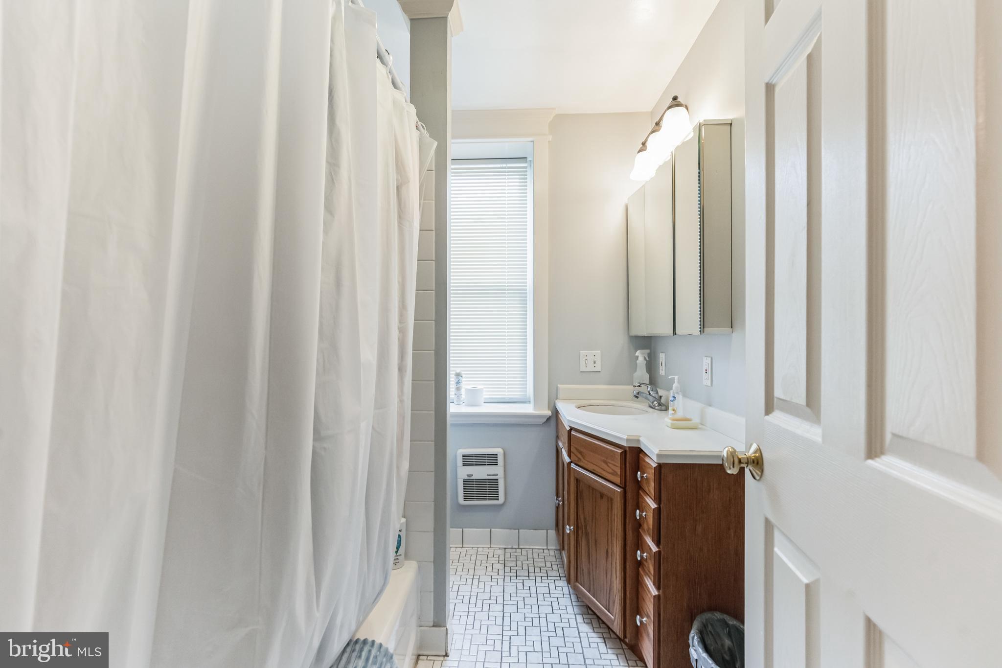 325 Brighton Ter