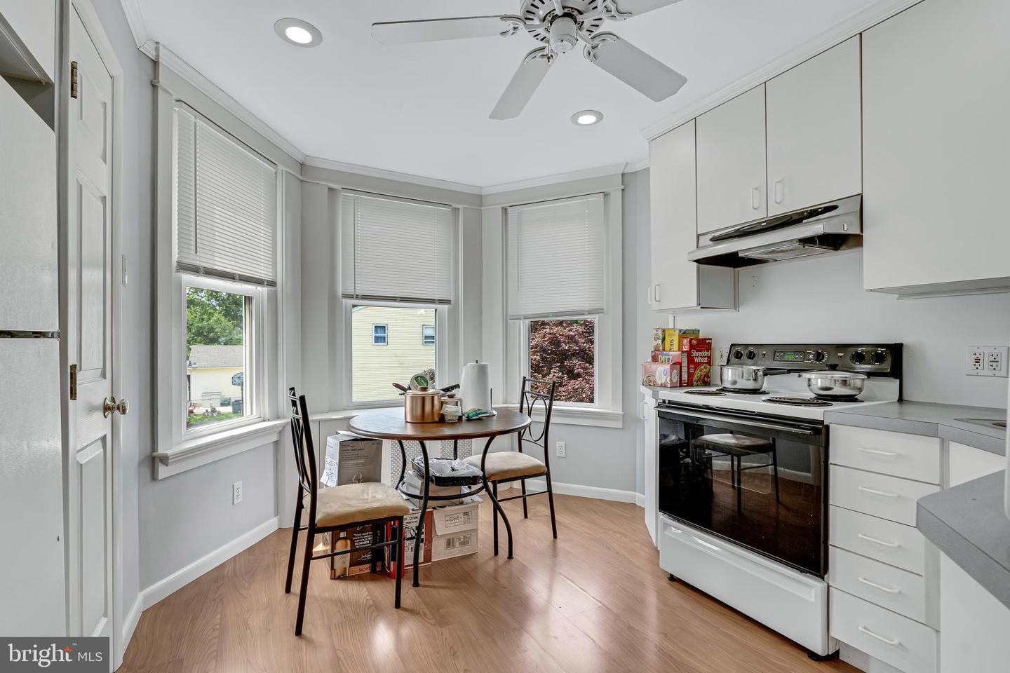 325 Brighton Ter