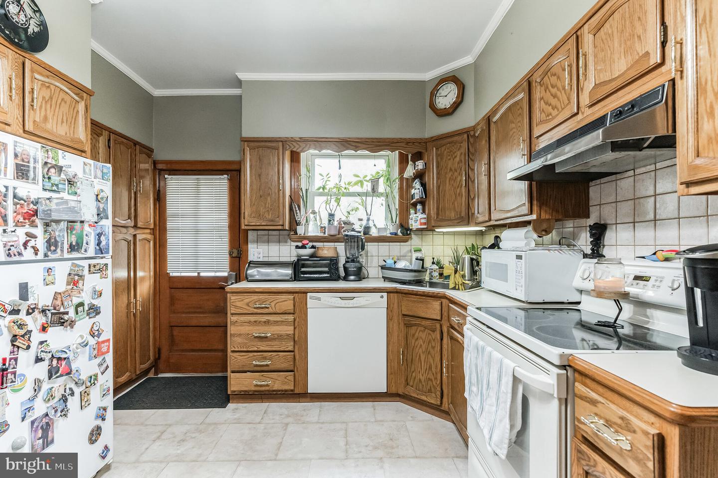 325 Brighton Ter
