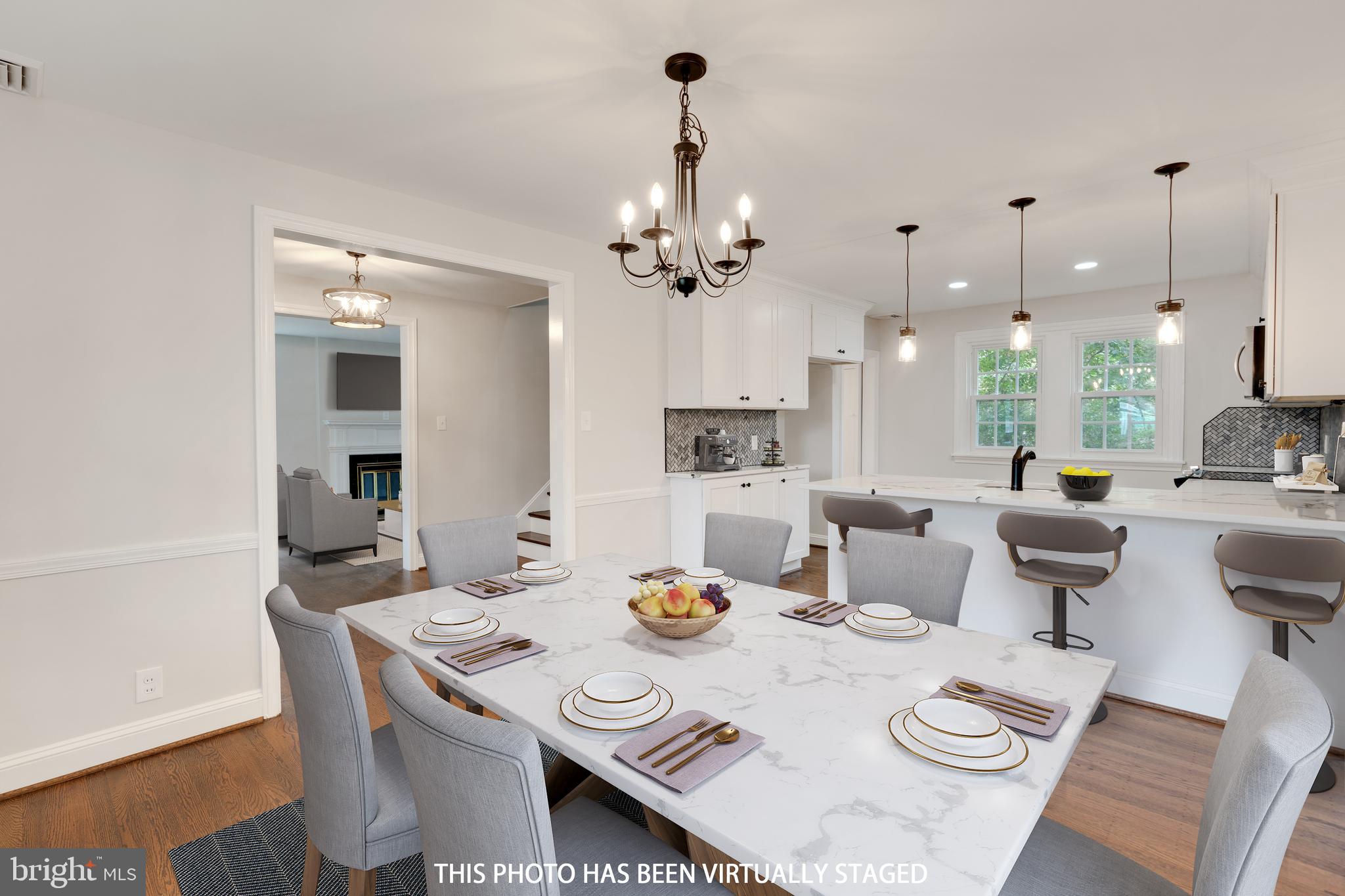141 W Plumstead Ave