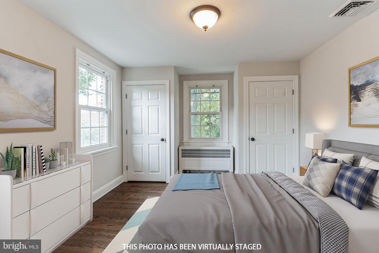 141 W Plumstead Ave