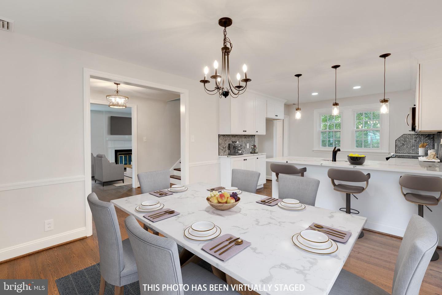 141 W Plumstead Ave