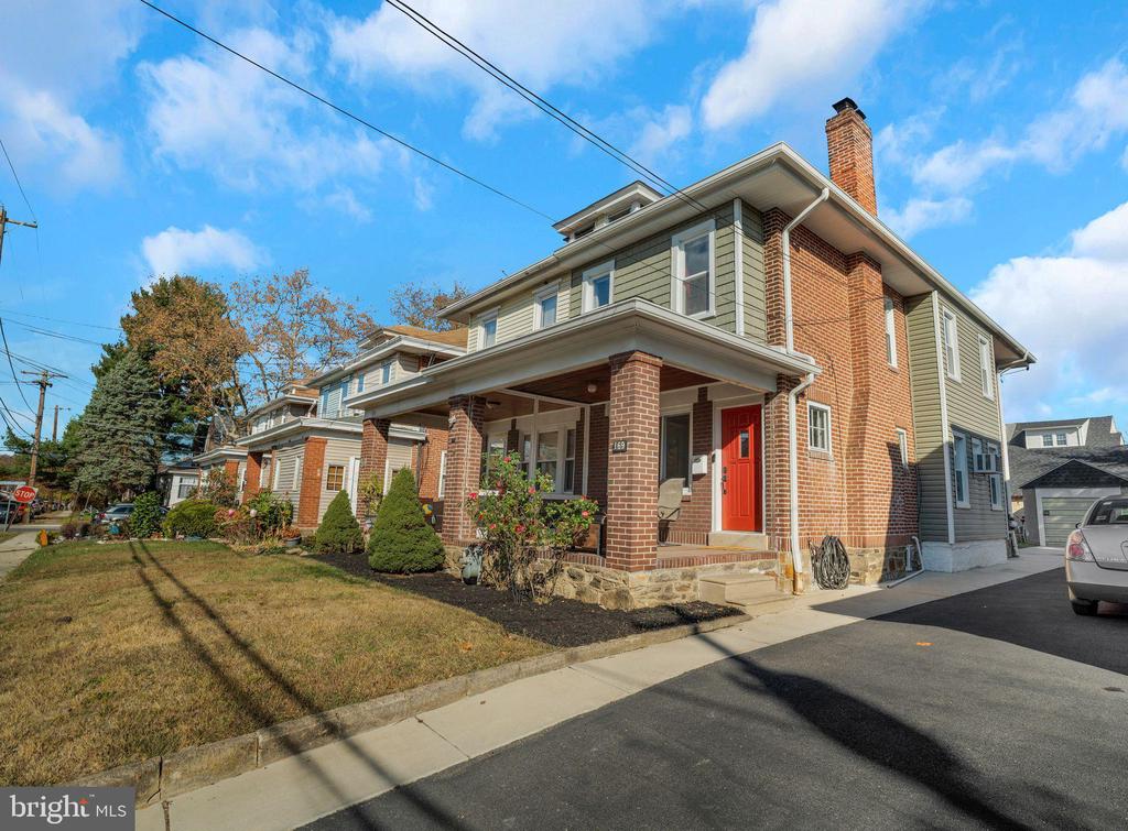 169 E Avon Rd