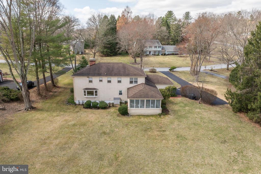 857 Hunt Rd