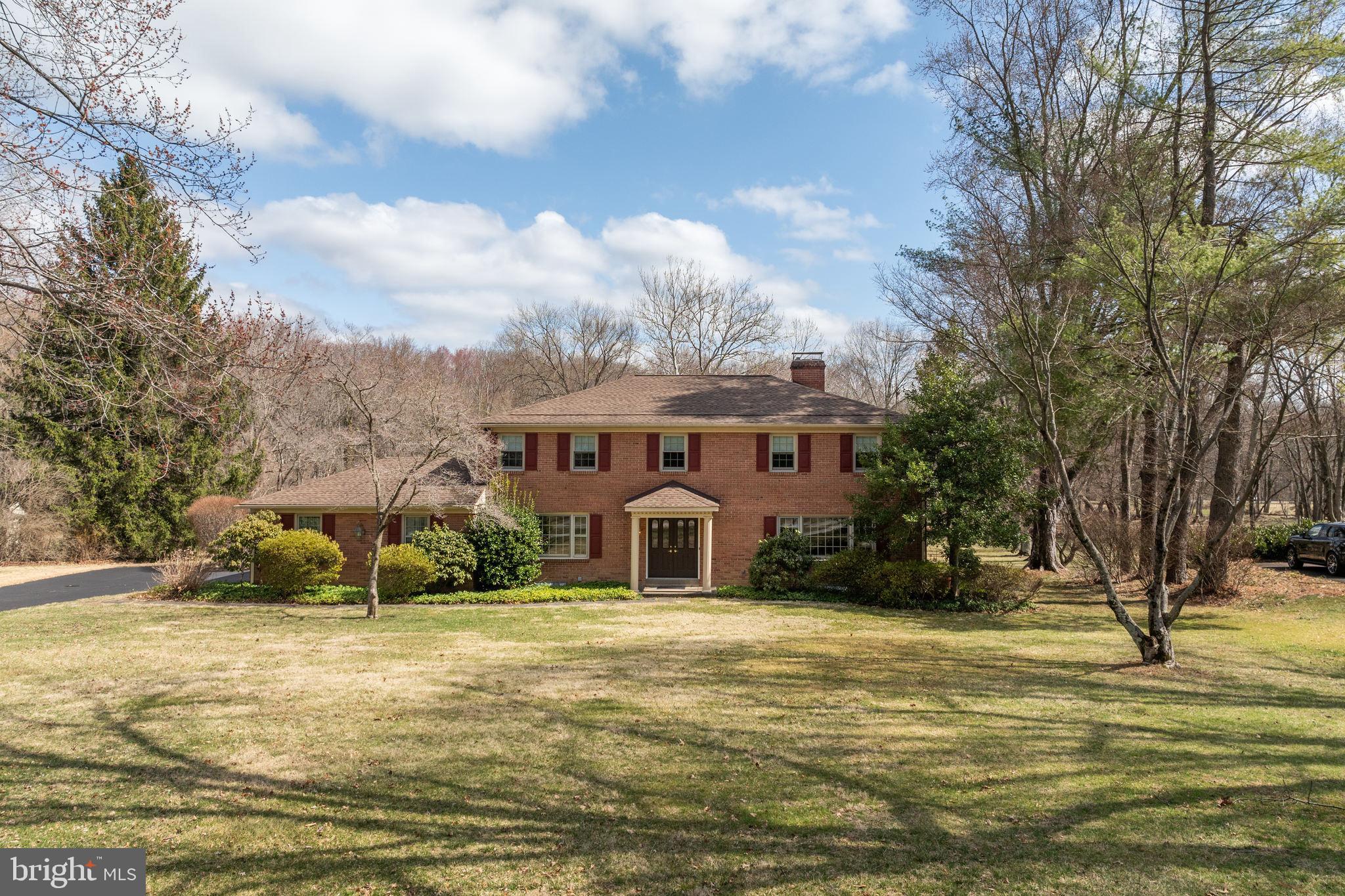 857 Hunt Rd