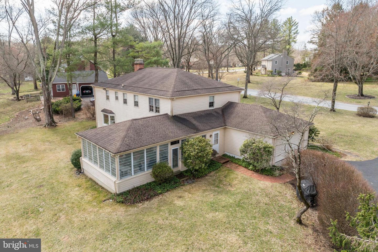 857 Hunt Rd
