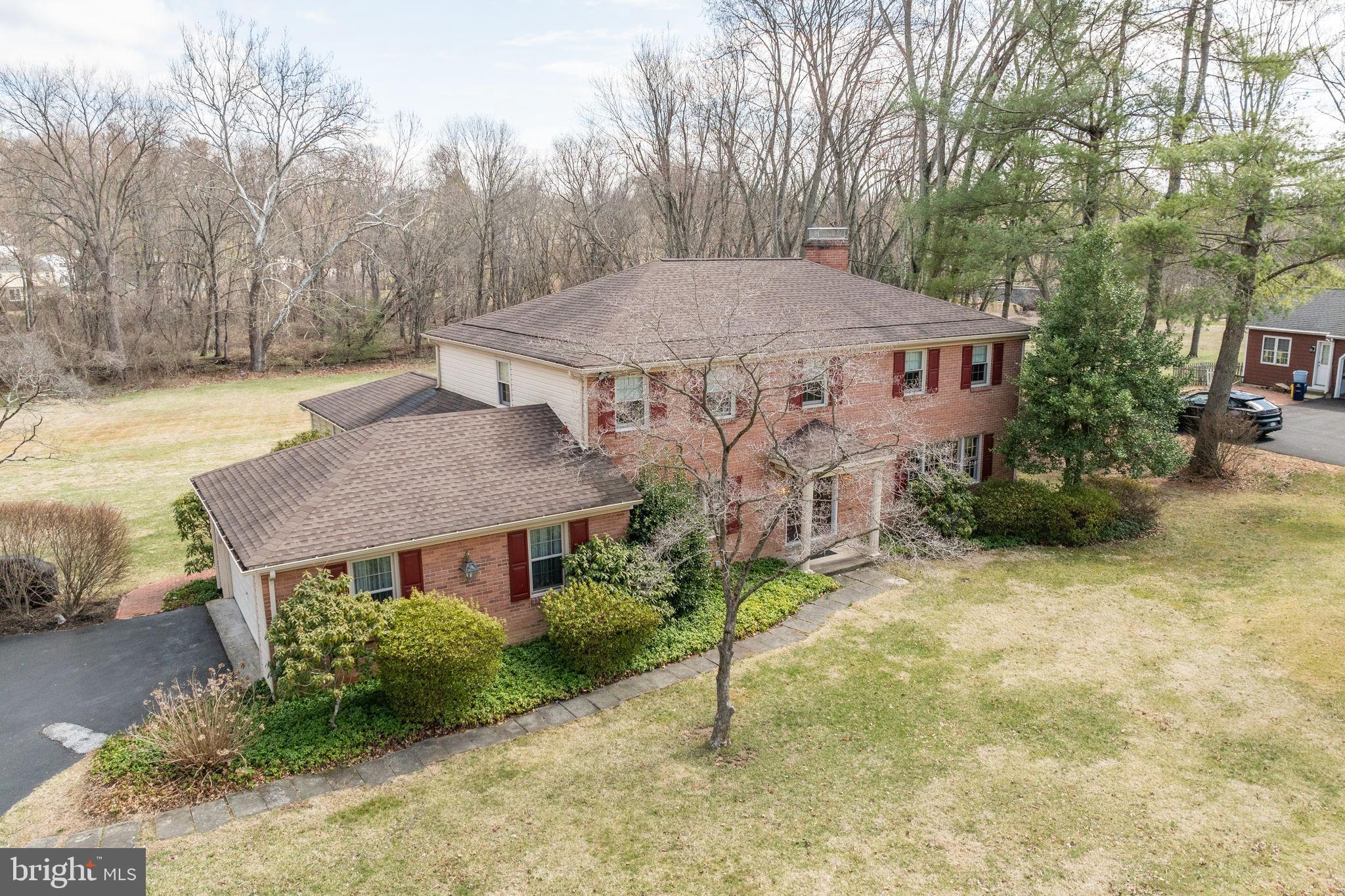 857 Hunt Rd