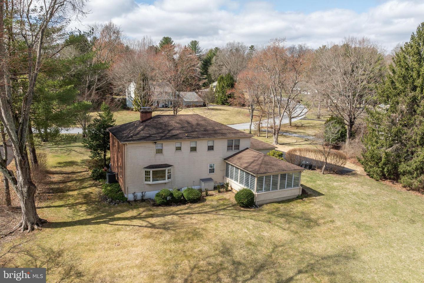 857 Hunt Rd
