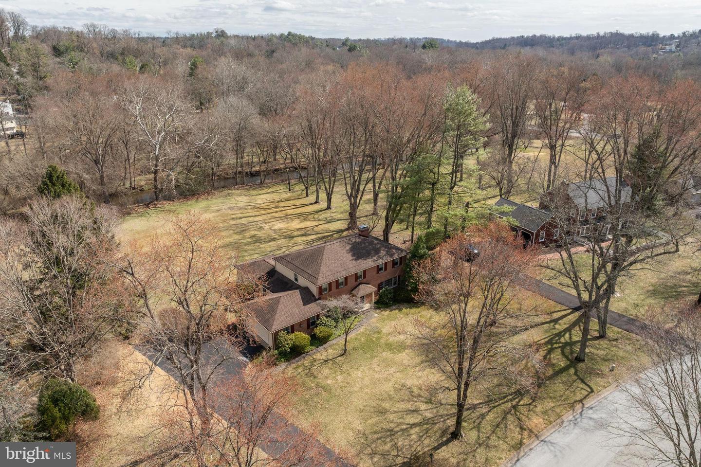 857 Hunt Rd