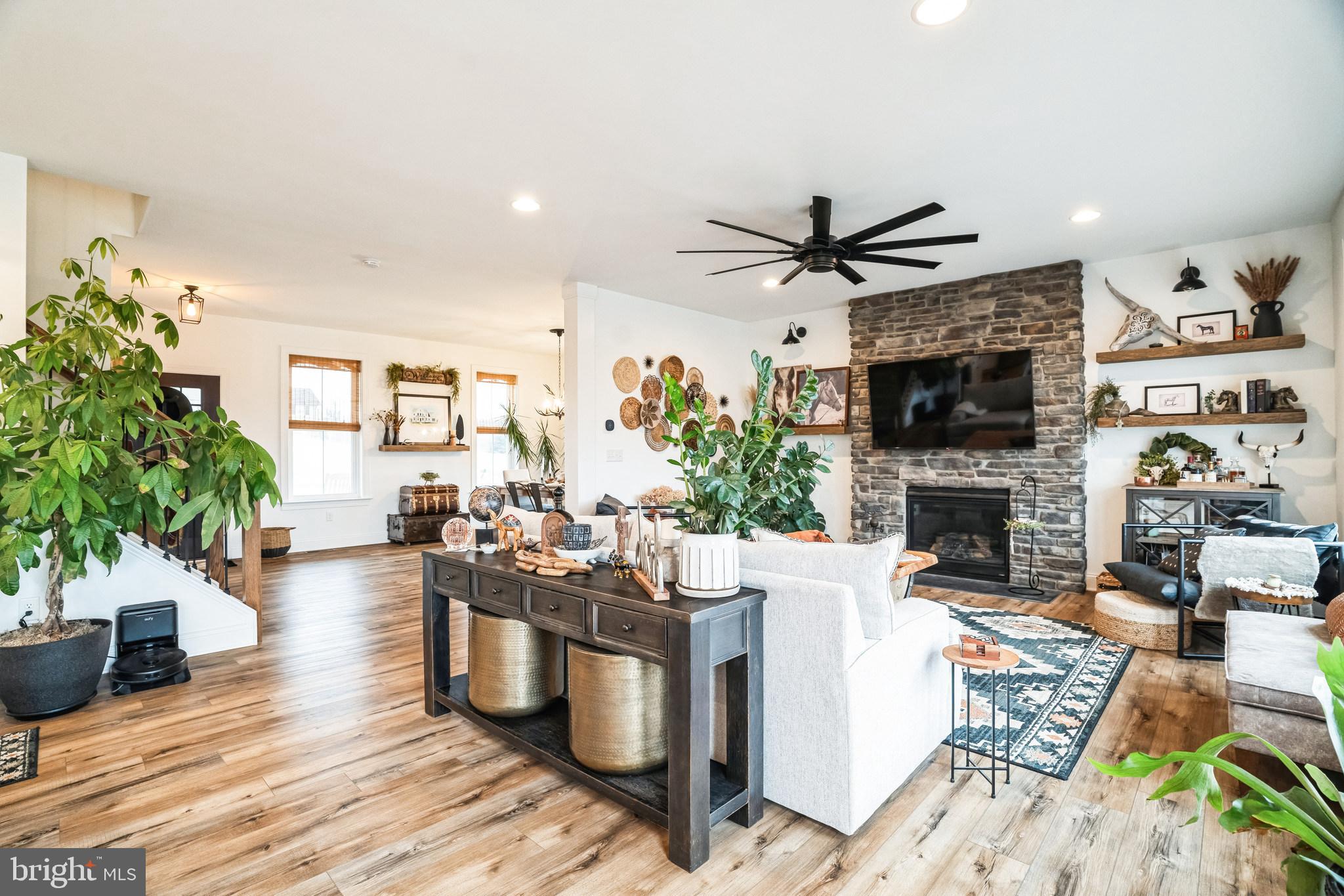 801 Lloyds Rd