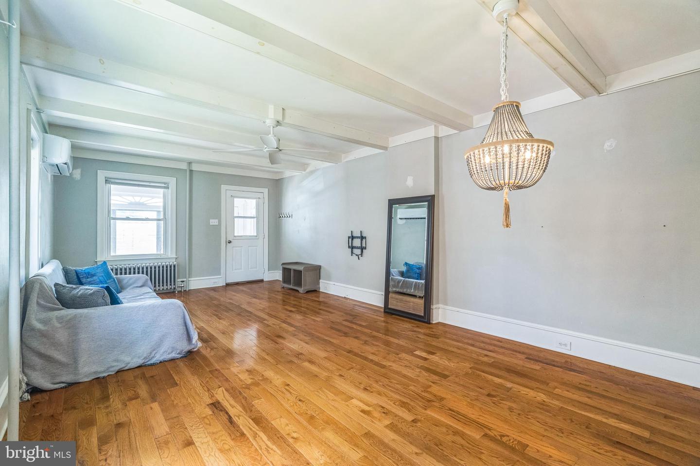 228 S 5th Ave