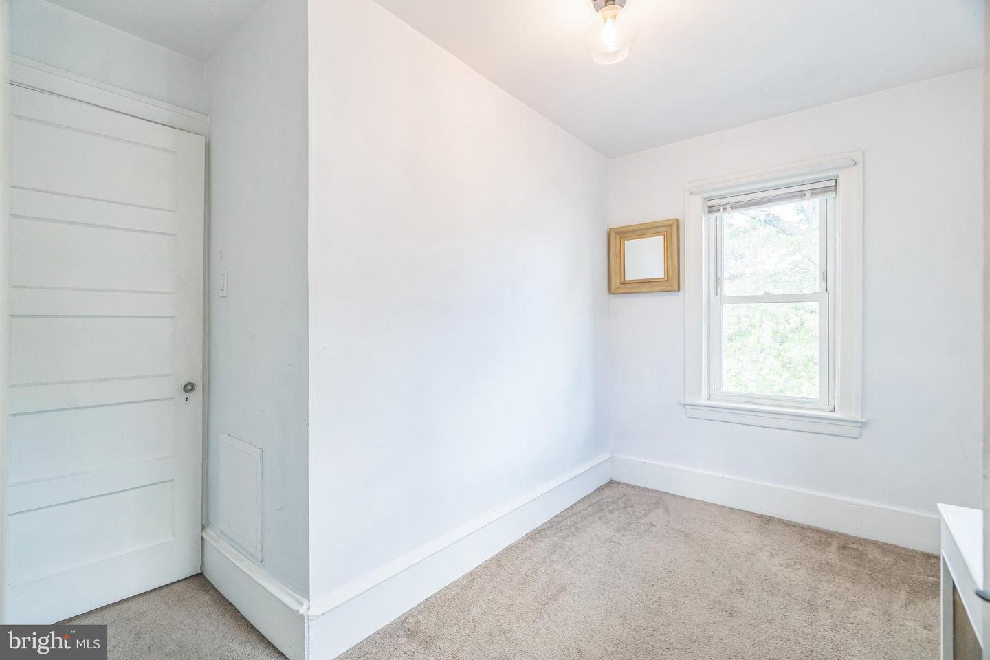 228 S 5th Ave