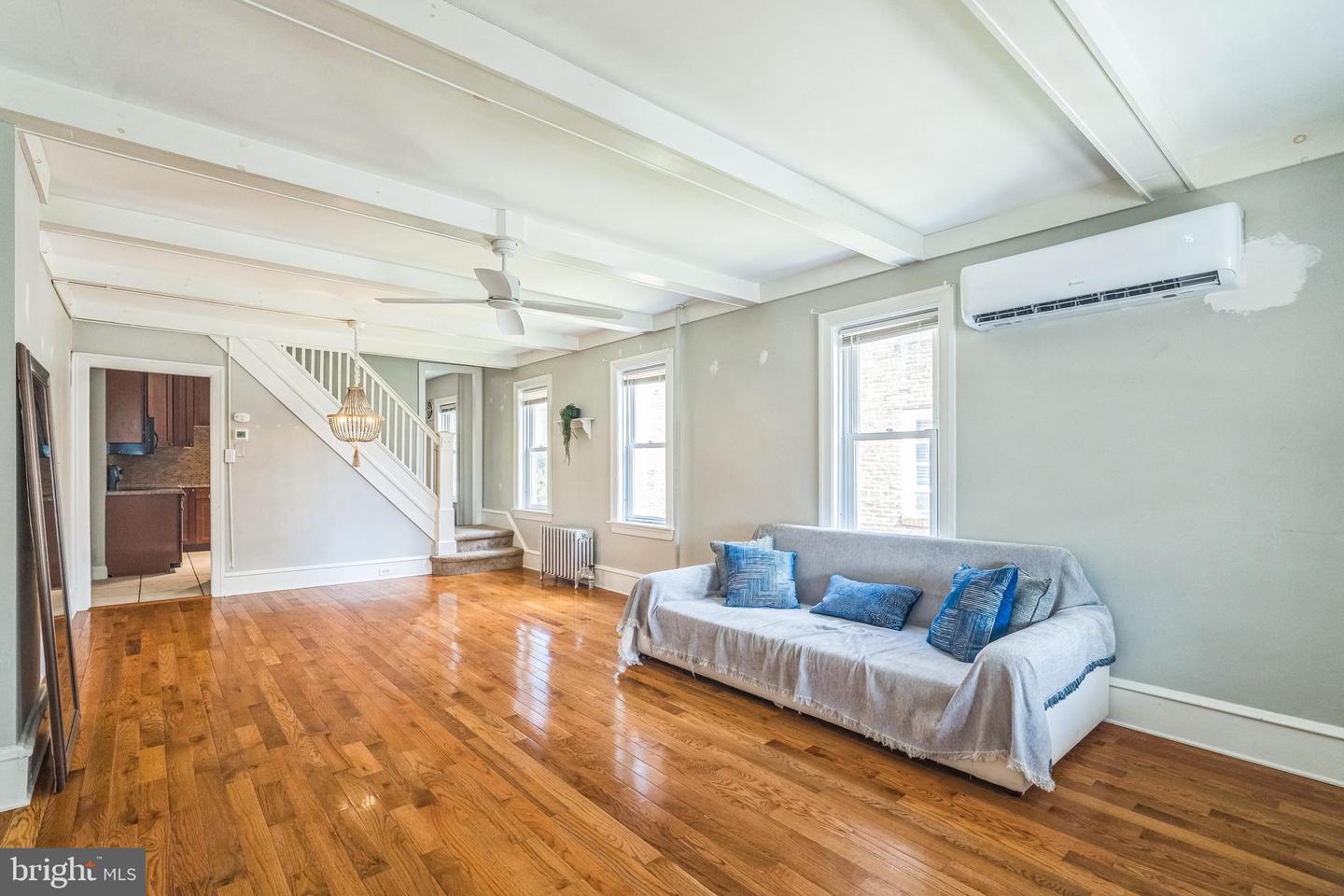 228 S 5th Ave