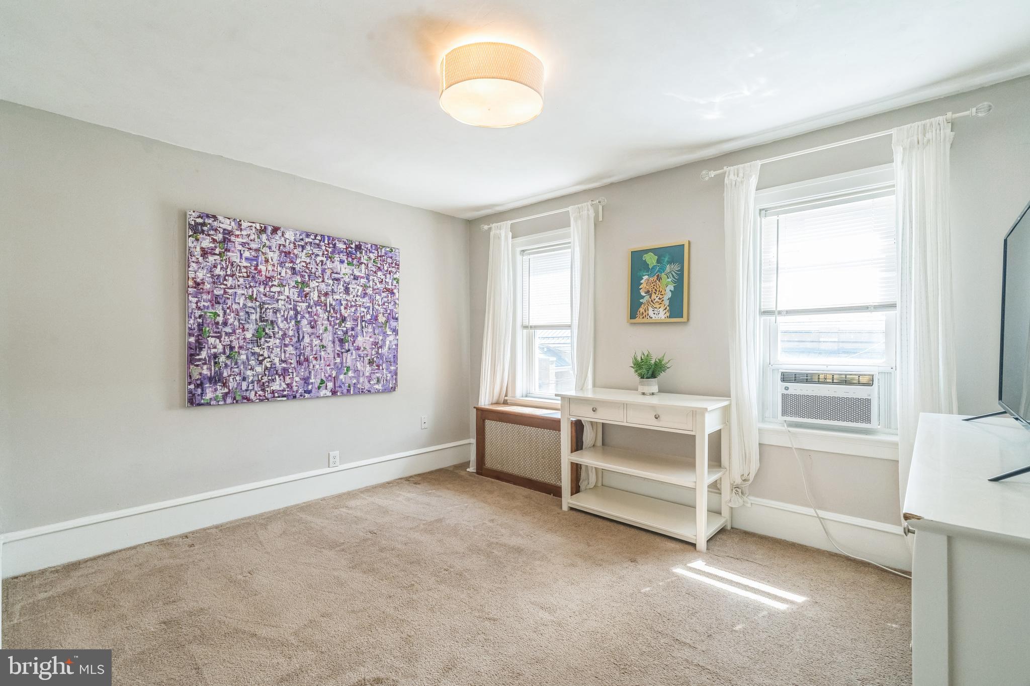 228 S 5th Ave