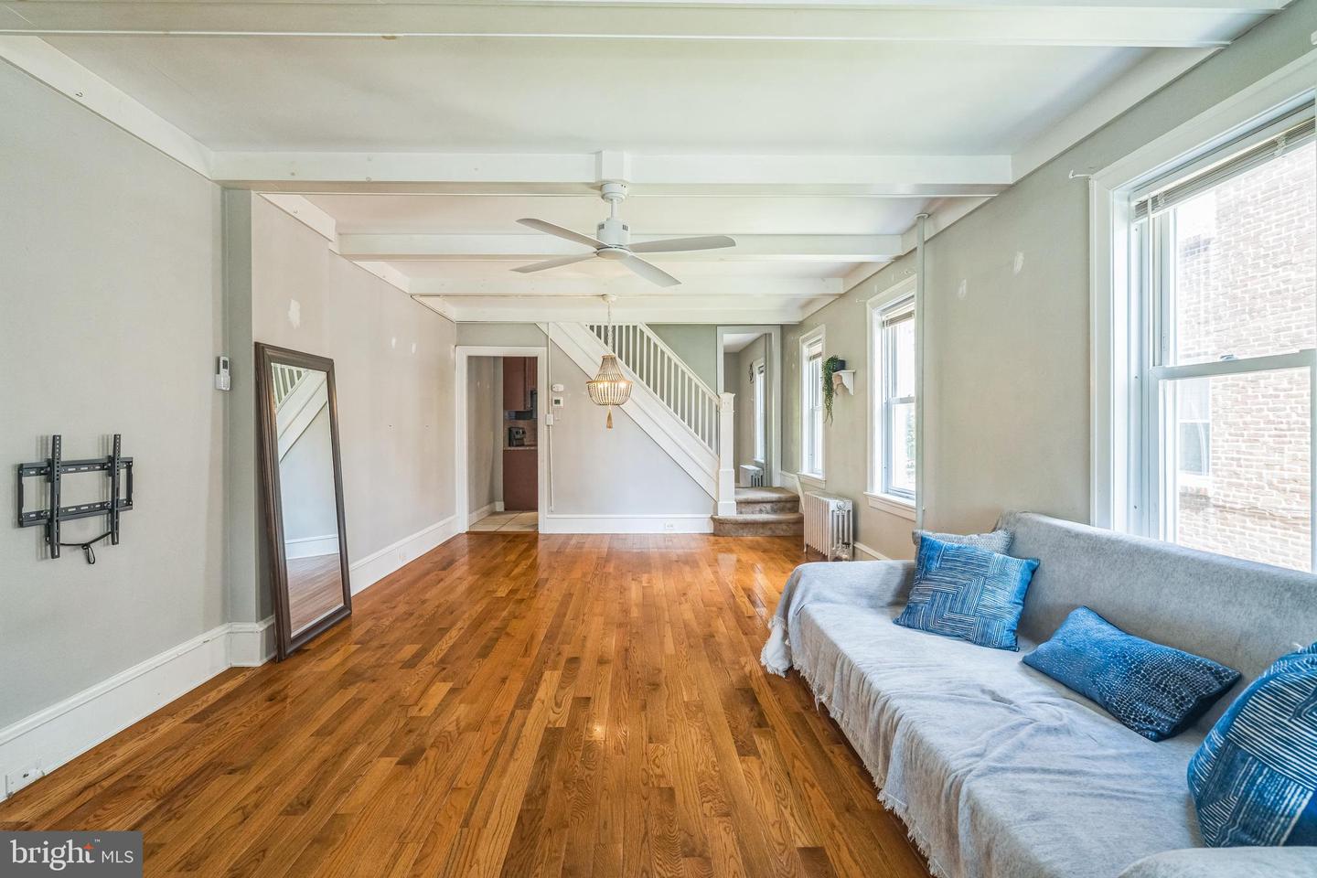 228 S 5th Ave