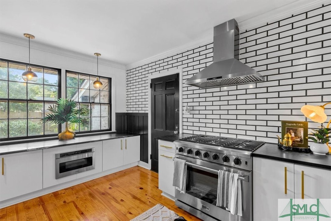 17 E 62nd Street