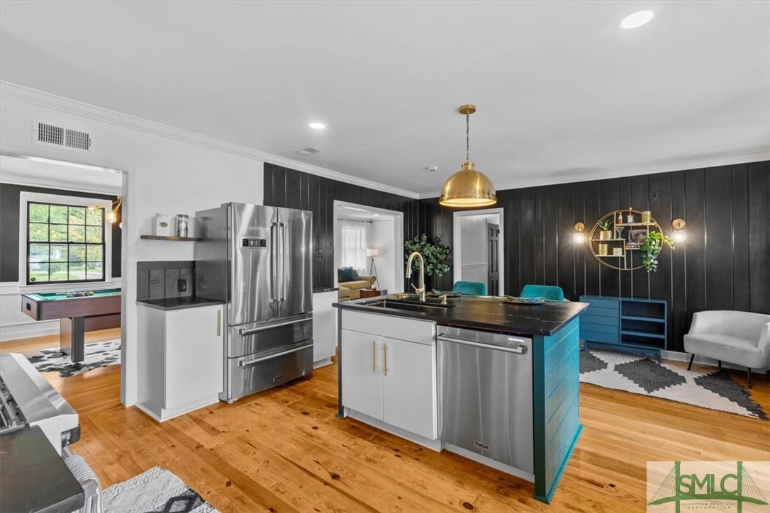 17 E 62nd Street