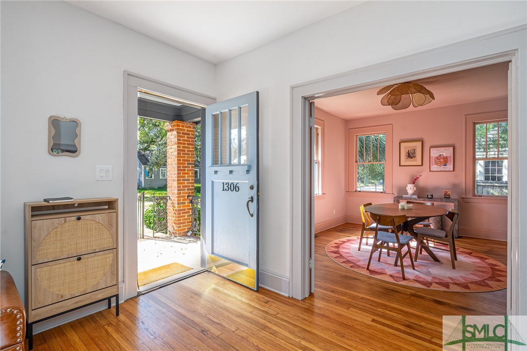 1306 E 51st Street
