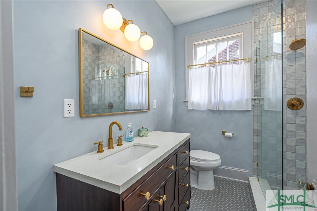 1306 E 51st Street