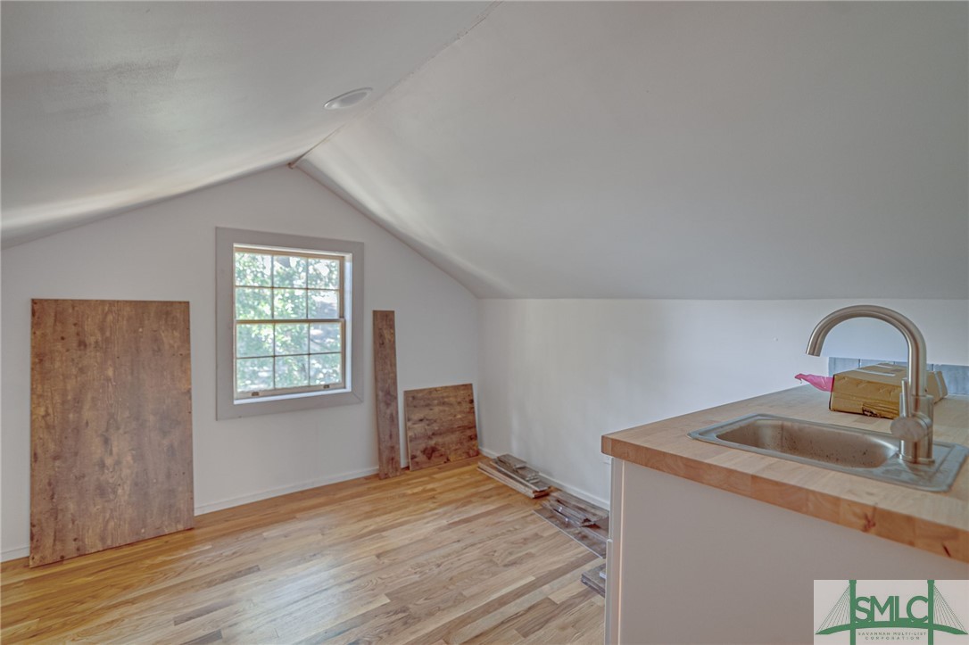 1306 E 51st Street