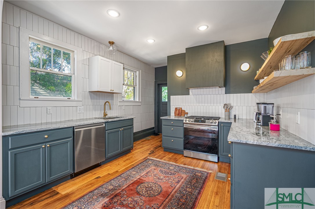 1306 E 51st Street