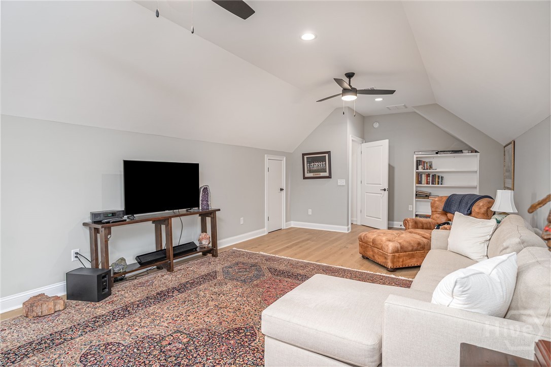 124 Kent Trail