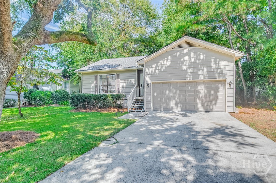 2 E Deerwood Road