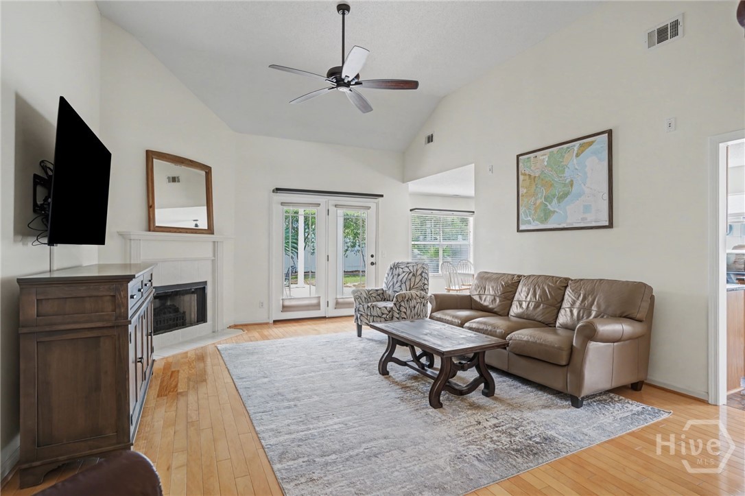 136 Druid Circle